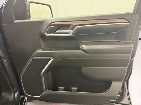 Used 2024 Chevrolet Silverado 1500 LT image 33