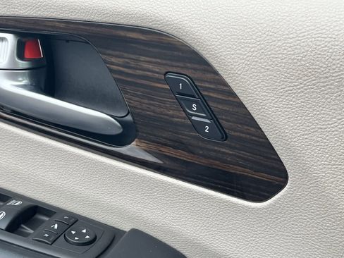 Used 2023 Chrysler Pacifica Limited image 19