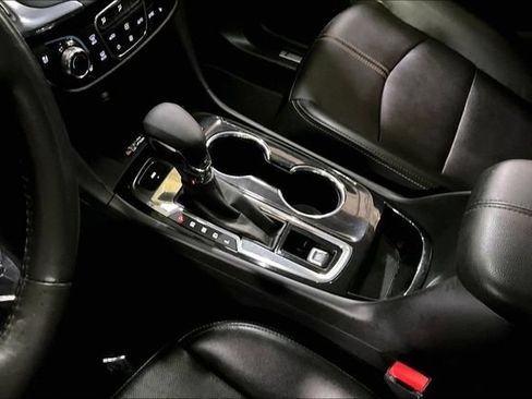 Certified 2022 Chevrolet Equinox Premier AWD/4WD image 33