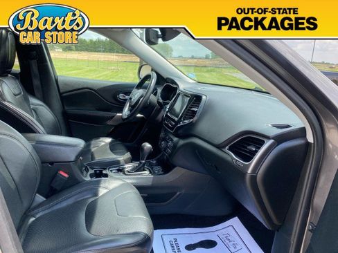 Used 2019 Jeep Cherokee Limited AWD/4WD image 15