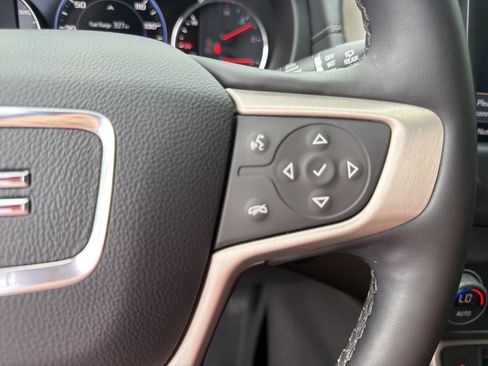 Used 2024 GMC Terrain Denali AWD/4WD image 25