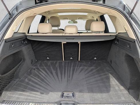 Used 2019 Mercedes-Benz GLC 300 image 6