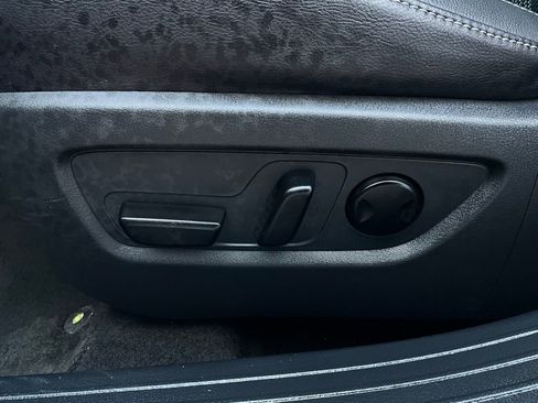 Used 2025 MAZDA CX-50 AWD 2.5 S w/ Premium Package image 11