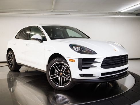 Certified 2020 Porsche Macan S AWD/4WD image 9