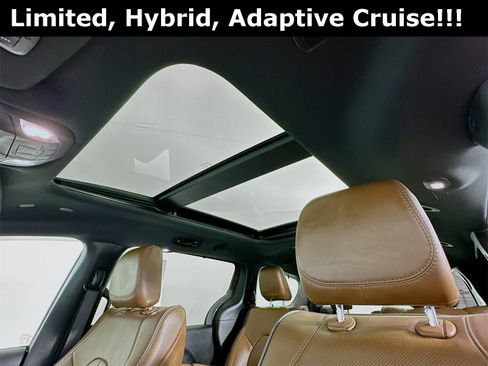 Used 2021 Chrysler Pacifica Limited image 23