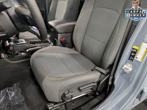 Used 2024 Jeep Wrangler Sahara w/ Technology Group image 10