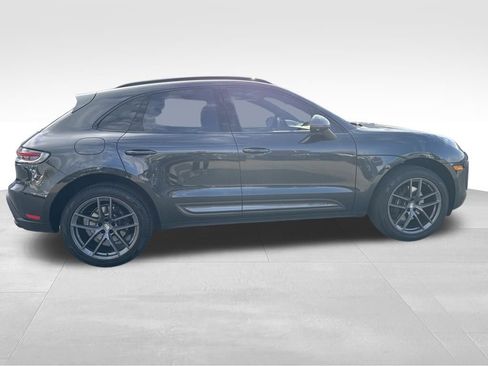 Used 2025 Porsche Macan image 6