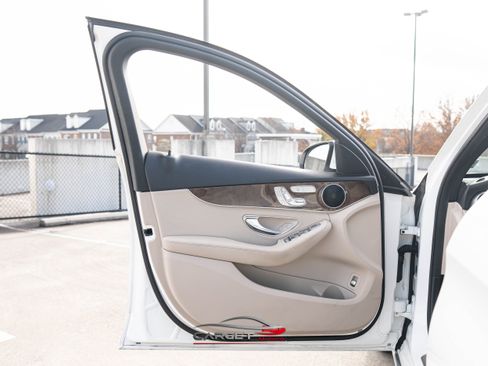 Used 2018 Mercedes-Benz C 300 C 300 w/ Premium Package image 34