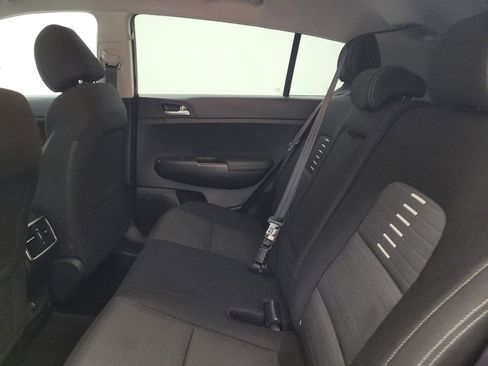 Used 2018 Kia Sportage LX FWD image 18