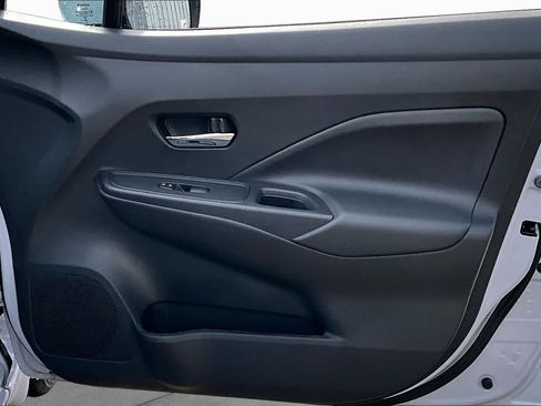 Certified 2025 Nissan Versa SV w/ Trunk Package FWD image 21