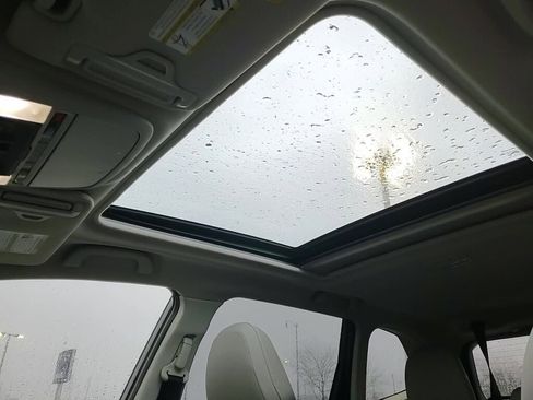 Certified 2024 Subaru Forester Limited image 22