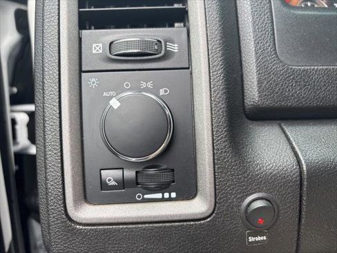 Certified 2022 RAM 1500 Tradesman w/ Chrome Appearance Group AWD/4WD image 40