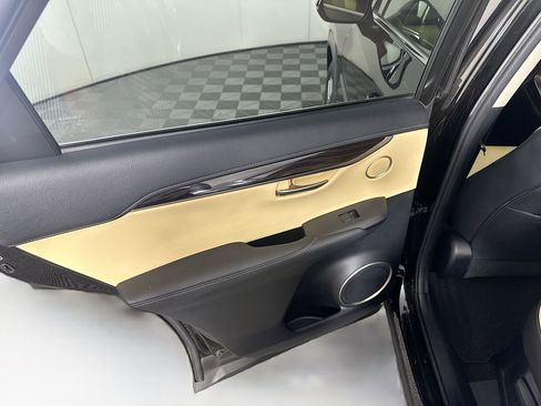 Used 2015 Lexus NX 300h AWD w/ Luxury Package image 28