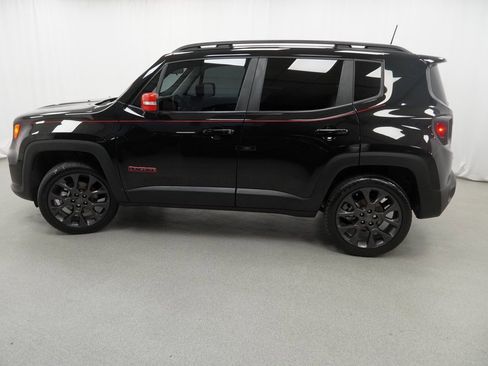 Certified 2023 Jeep Renegade Latitude image 15