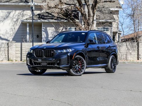 New 2026 BMW X5 M60i image 1