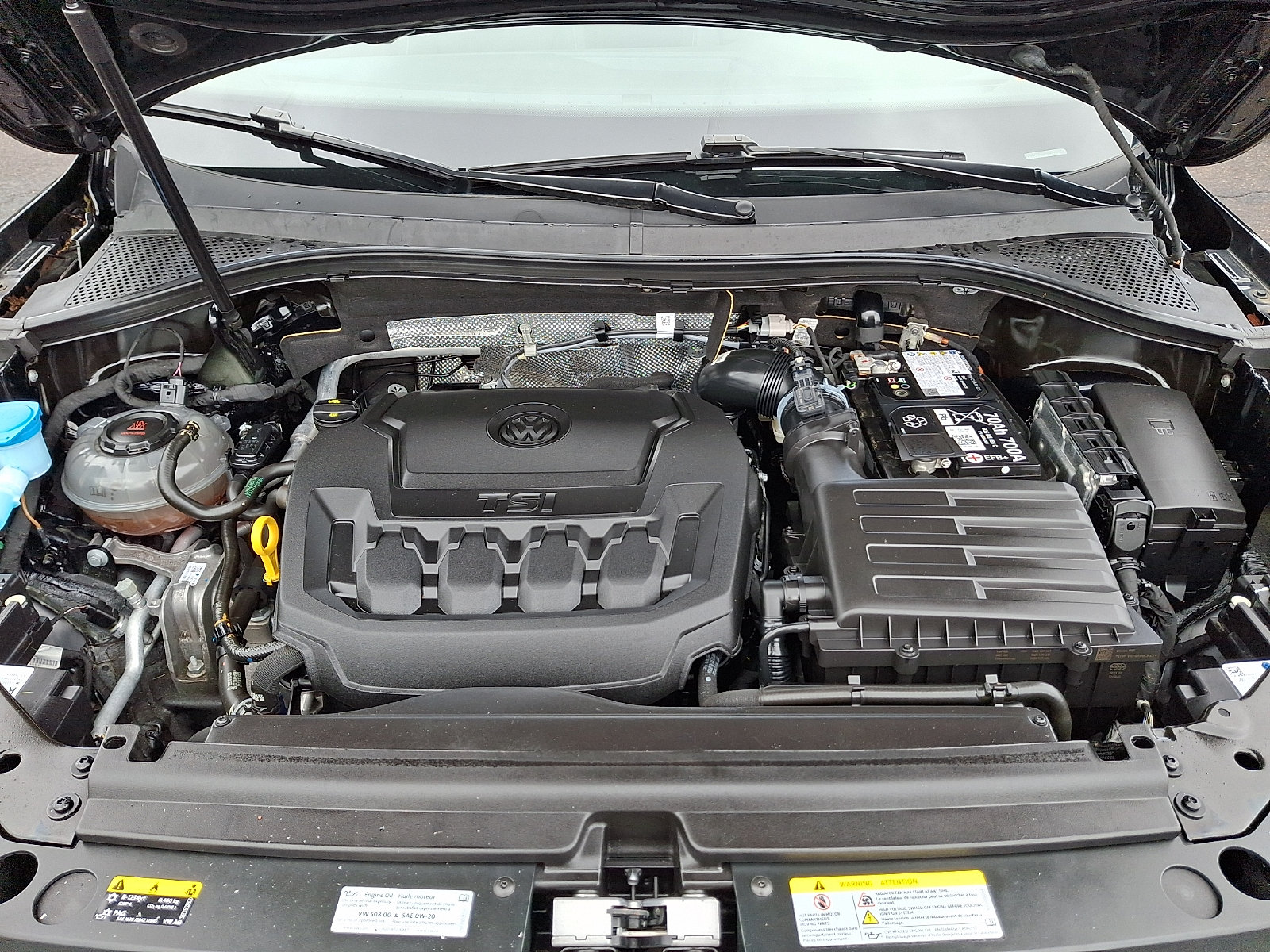 Used 2024 Volkswagen Tiguan SE R-Line AWD/4WD image 28