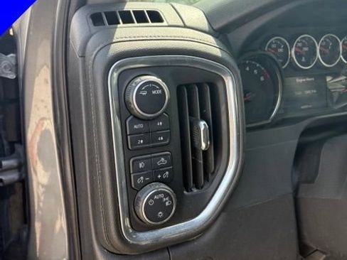 Used 2022 Chevrolet Silverado 1500 RST AWD/4WD image 11