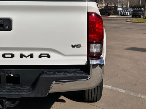 Used 2021 Toyota Tacoma SR5 image 13