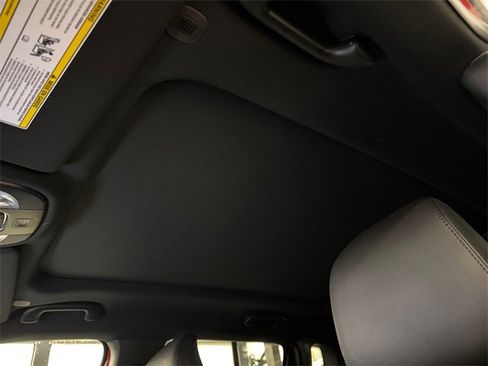 New 2026 Jeep Compass Limited image 25