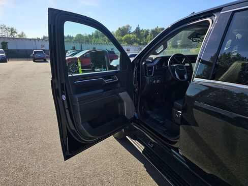 Used 2025 GMC Sierra 3500 Denali w/ Denali Reserve Package AWD/4WD image 21