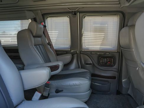 Used 2012 GMC Savana 1500 RWD image 35