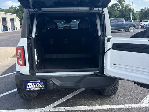 Used 2024 Ford Bronco Outer Banks AWD/4WD image 4