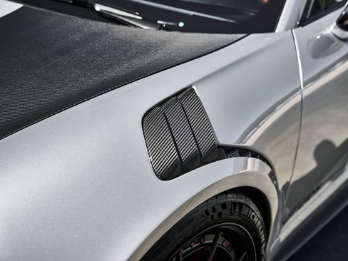 Used 2019 Porsche 911 GT2 RS RWD image 9