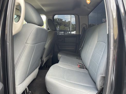 Used 2015 RAM 1500 Express RWD image 22