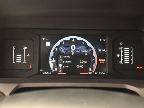 Used 2024 Toyota Tacoma SR5 w/ SR5 Upgrade Package RWD image 26
