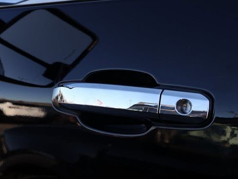 Used 2016 GMC Sierra 2500 Denali w/ Duramax Plus Package image 23