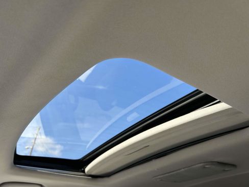 Used 2016 Honda Odyssey EX-L image 11