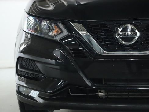 Used 2022 Nissan Rogue Sport SV w/ Technology Package AWD/4WD image 7