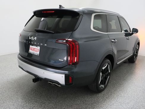 Used 2024 Kia Telluride S w/ S Sunroof Package image 7