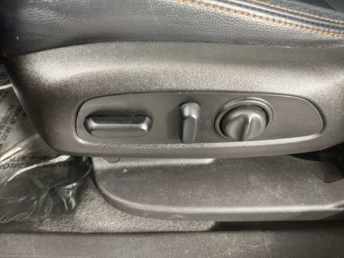 Used 2019 Chevrolet Equinox LT AWD/4WD image 21