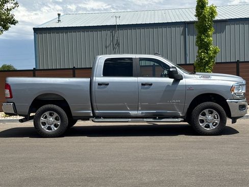 Used 2024 RAM 2500 Big Horn AWD/4WD image 3