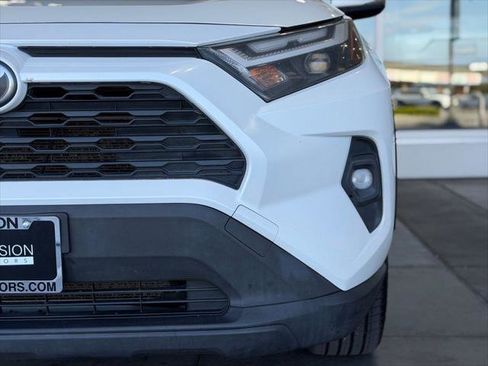 Certified 2022 Toyota RAV4 XLE Premium FWD image 5