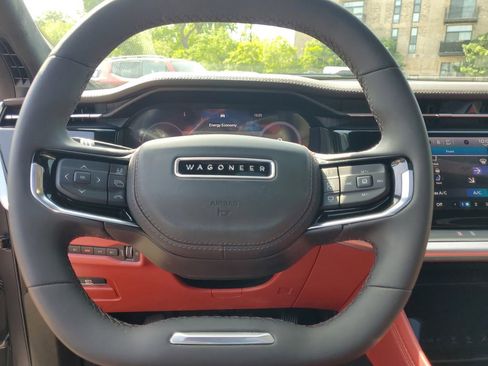Used 2024 Jeep Wagoneer Launch Edition AWD/4WD image 26