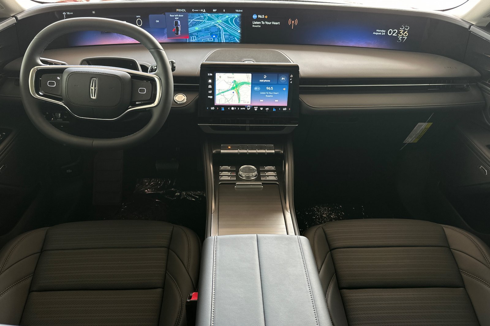 New 2026 Lincoln Nautilus Reserve w/ Jet Appearance Package AWD/4WD image 12