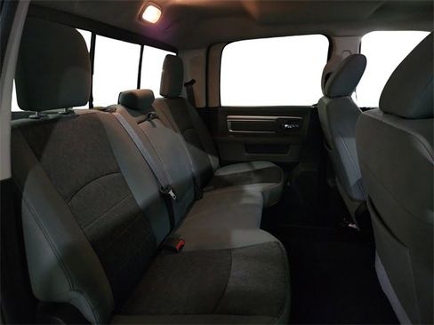 Used 2020 RAM 1500 Classic SLT w/ Luxury Group image 26