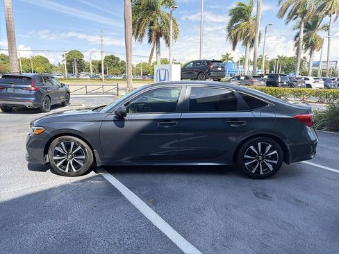 Used 2024 Honda Civic EX image 5