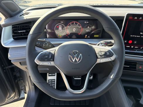 New 2026 Volkswagen Tiguan SE R-Line FWD image 26