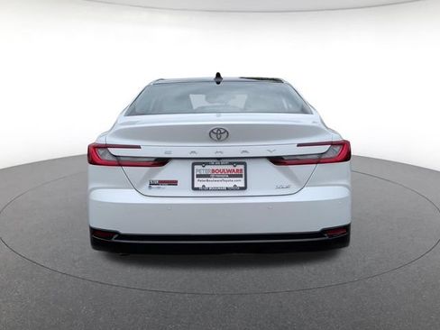Used 2025 Toyota Camry XLE w/ Premium Plus Package FWD image 5