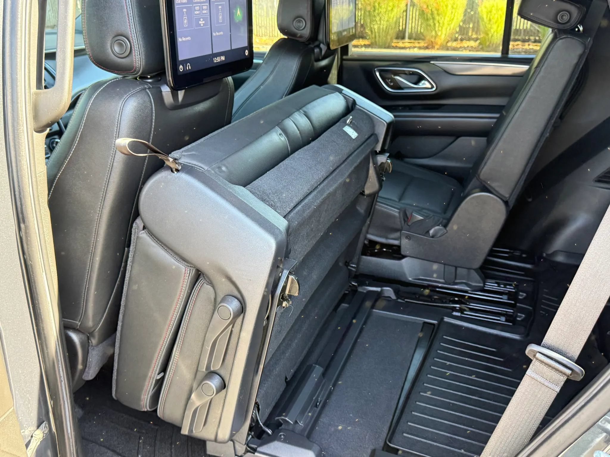 Used 2021 Chevrolet Tahoe RST w/ Rear Media and Nav Package AWD/4WD image 29