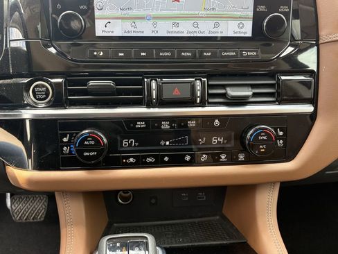 Used 2023 Nissan Pathfinder Platinum w/ Cargo Package FWD image 17