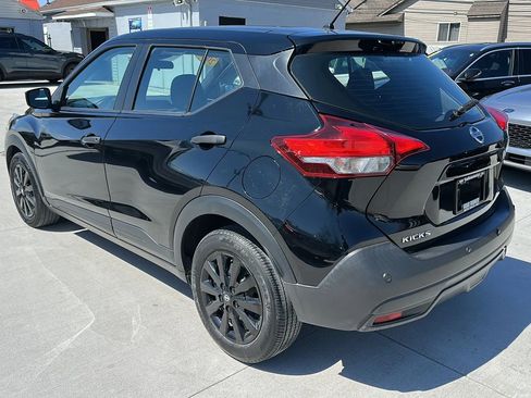 Used 2020 Nissan Kicks S image 7