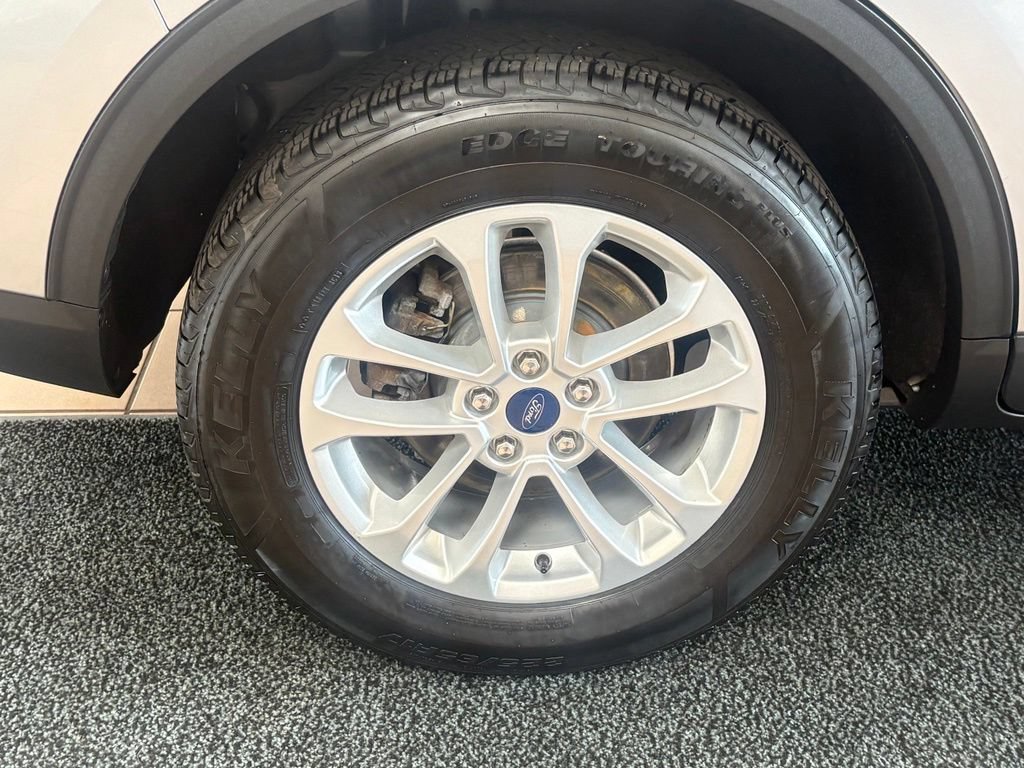 Used 2022 Ford Escape SE AWD/4WD image 30