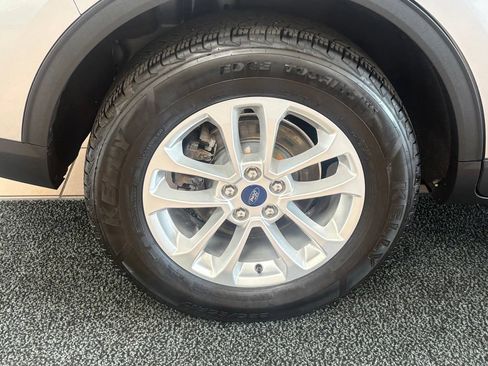 Used 2022 Ford Escape SE AWD/4WD image 30