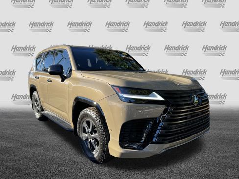Used 2025 Lexus LX 700h Overtrail image 2