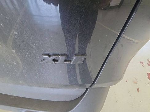 Used 2025 Toyota RAV4 XLE Premium FWD image 5