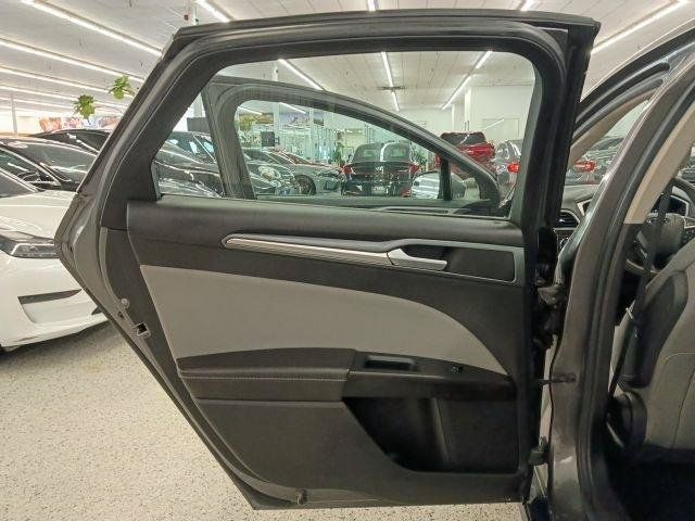 Used 2014 Ford Fusion S FWD image 16